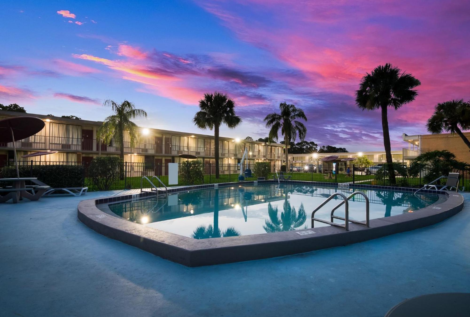 Flamingo Suites- An Extended Stay Hotel Vero Beach, Fl 外观 照片